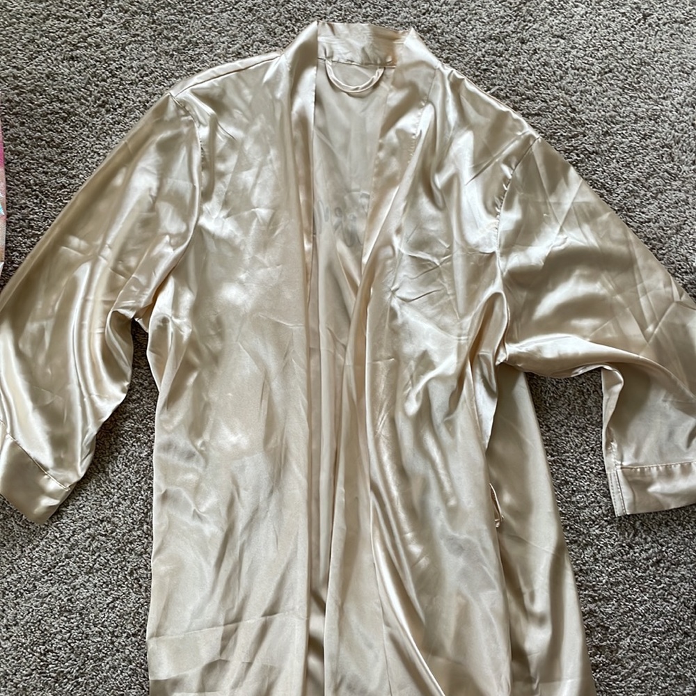 Bridesmaid Robe - Picture 2 of 2